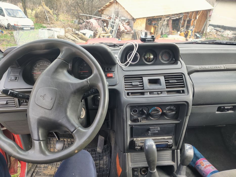 Mitsubishi Pajero Mk2 pregatit pentru offroad scurt autoutilitata