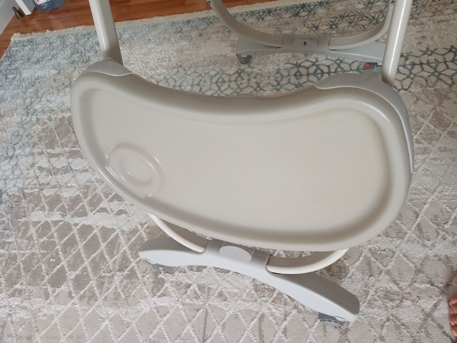 Продам детский стул