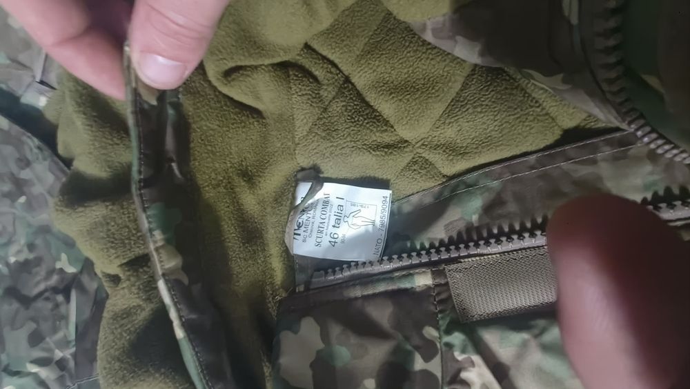 Scurta combat cu gluga