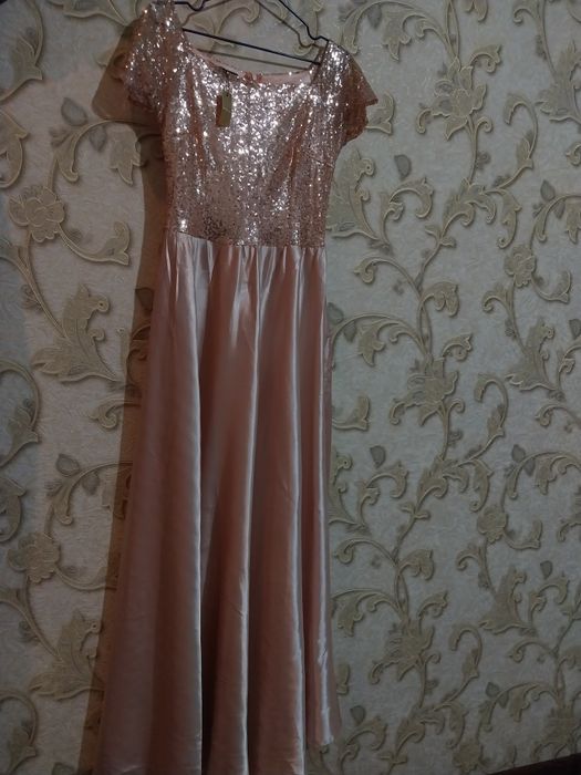 Вечерние платья длинные