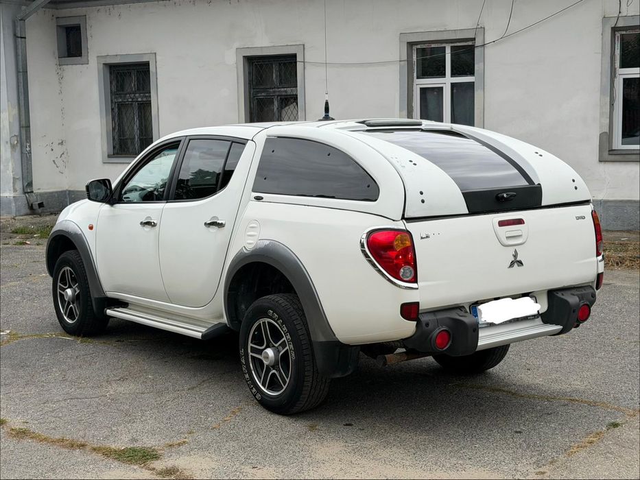 Mitsubishi L200 fabricație 2008 impecabil cu carte service