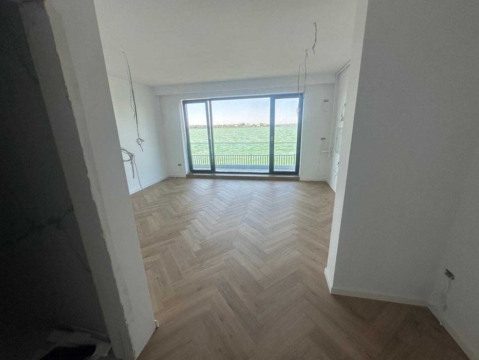 Apartament 3 camere - vedere frontala la lac - Lake On - parter