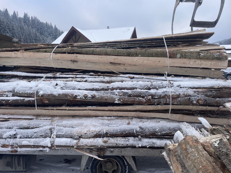 Lemn de foc uscat cu transport  la domiciliu