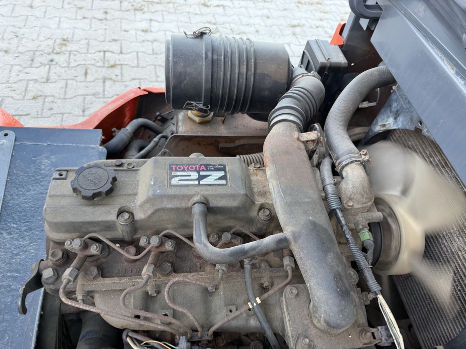 De vanzare sau da inchiriat stivuitor Diesel Toyota