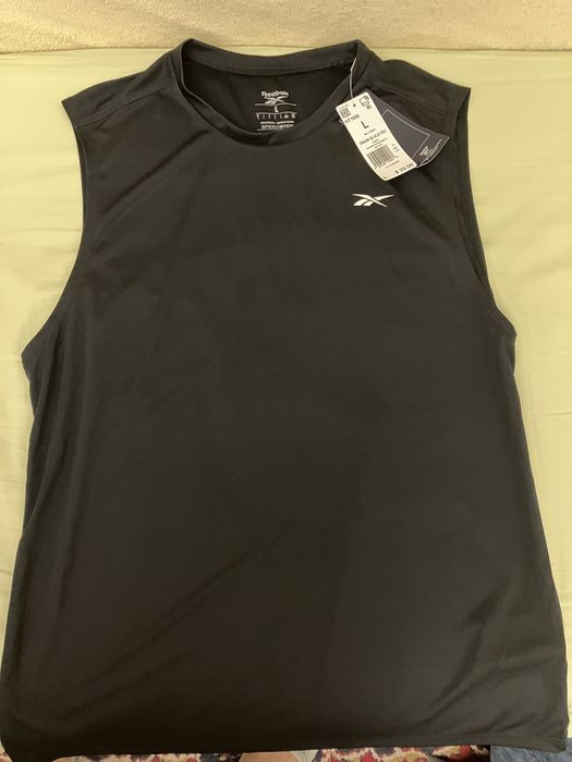 Продаю муж. майку для спорта фирмы Reebok из Америки размер L