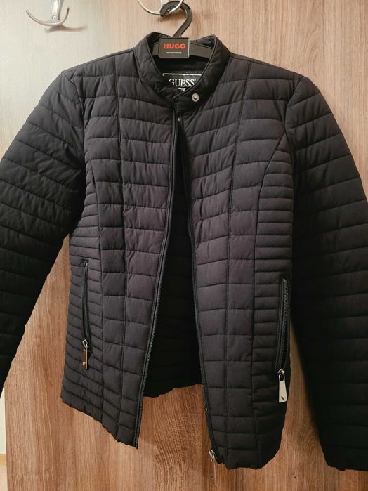 Дамско яке Guess