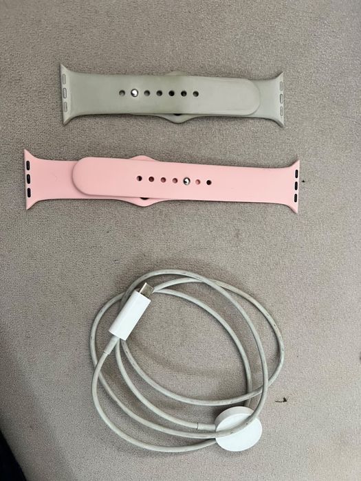 Продам часы Apple Watch se 40 mm
