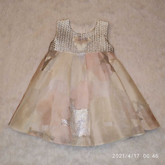 Платье праздничное нарядное. *И544