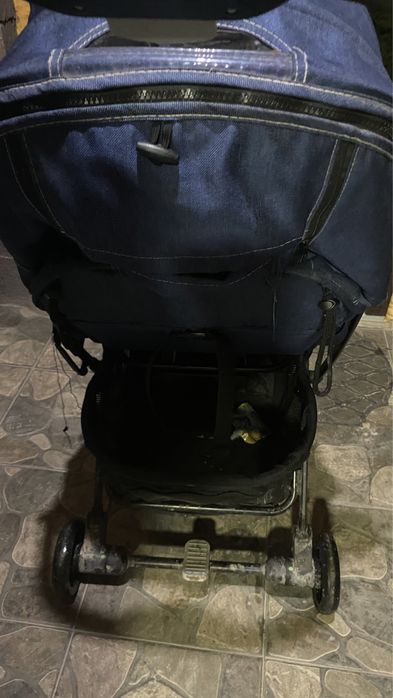 Коляска детская прогулочная