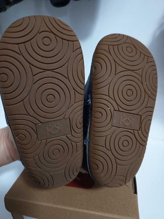 Бебешки боси обувки Колев и Колев