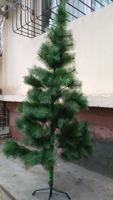 Продам ногоднюю искусственную ёлку