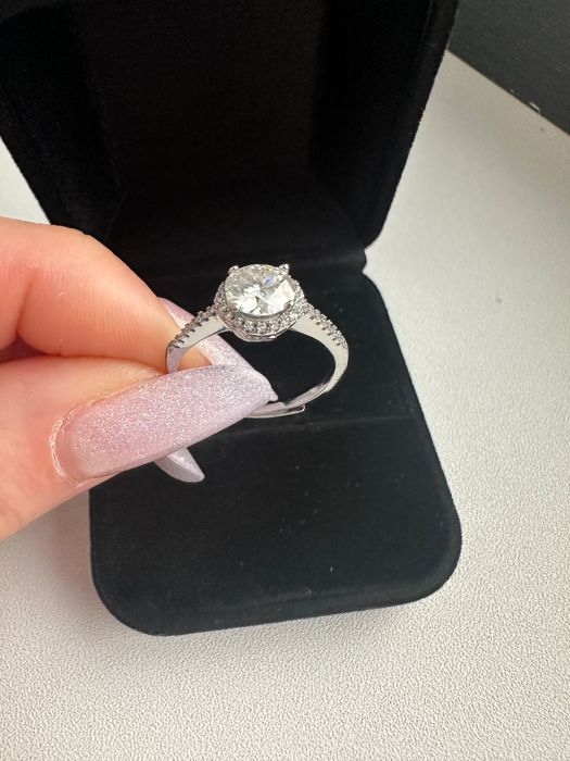 Inel halo din argint cu moissanite 1ct