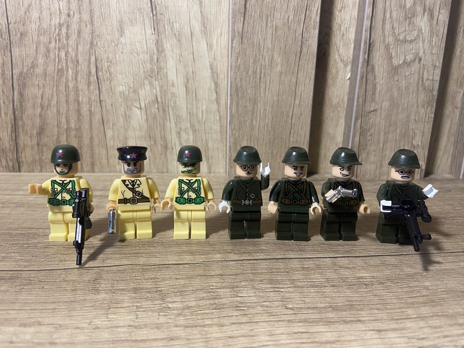 Лего Военные+два мини набора бесплатно