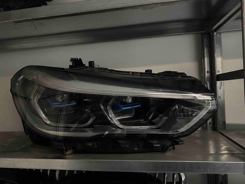 Ляв и десен фар BMW G05 G06 X5 X6 Laser
