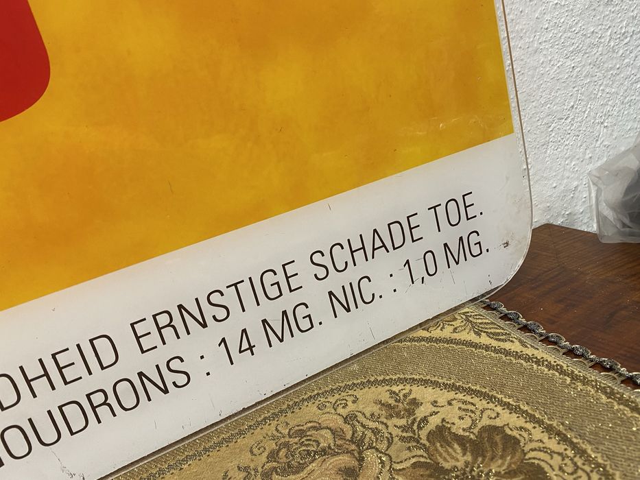 Стара рекламна табела  от перциглас