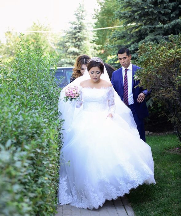 Продам свадебное платье