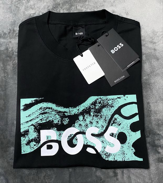 Vand tricou nou de barbati Boss