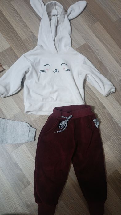 Костюмчики на девочку