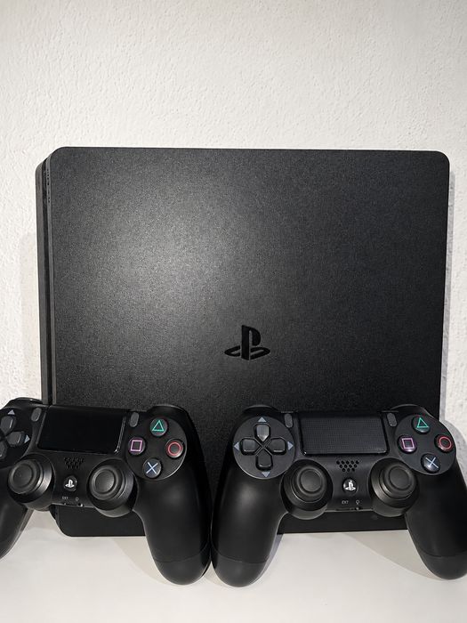 Playstation 4 slim 1tb Срочно