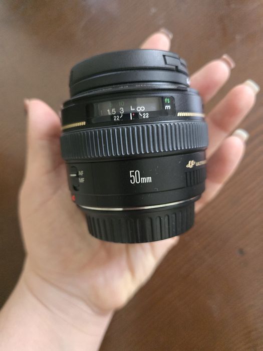 Объектив Canon f50 1.4