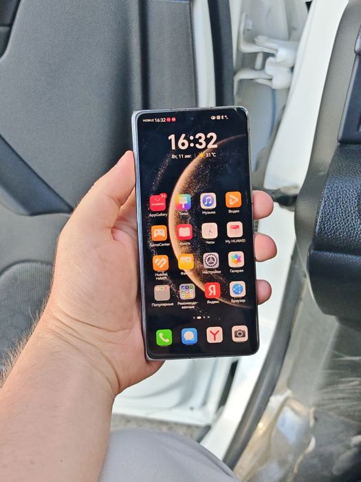 Huawei mate X6 16/512