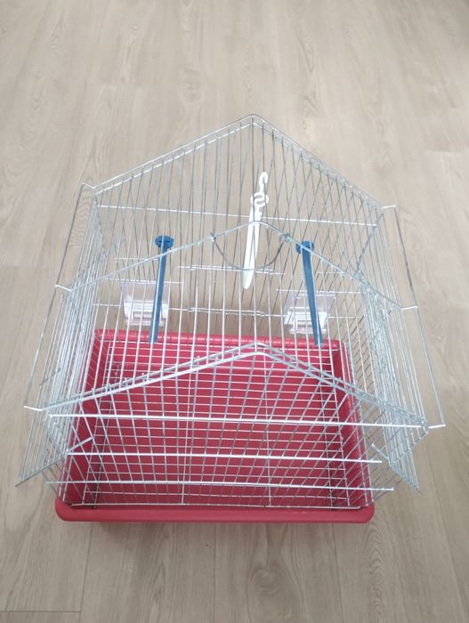 Кафез за вълнисти папагалчета