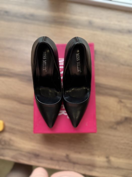 продам женские туфли 36 р