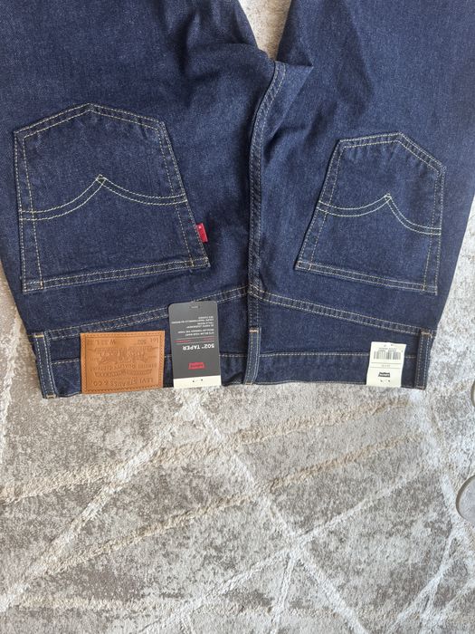 Джинсы levis 502