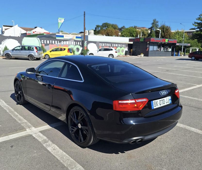 Audi a5 2.0 Tdi An 2012 masina merge si arata foarte bine