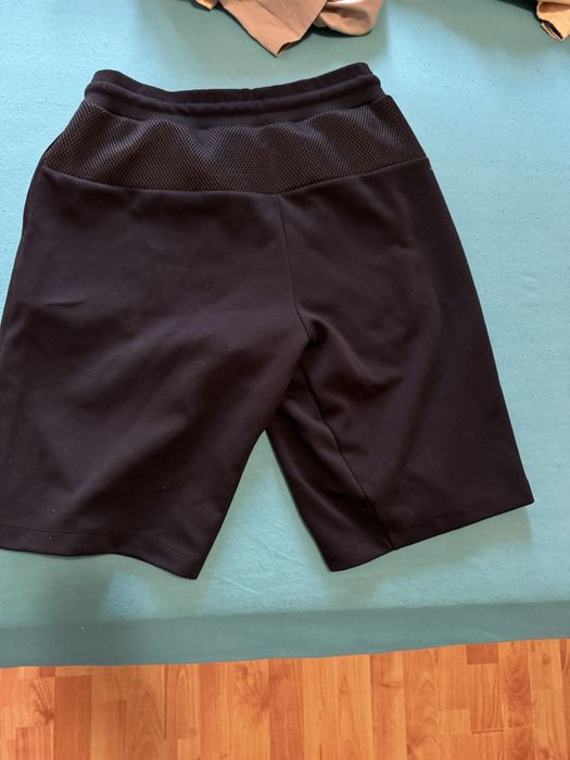 Emporio Armani 7 къси гащи чисто нови Размер М!