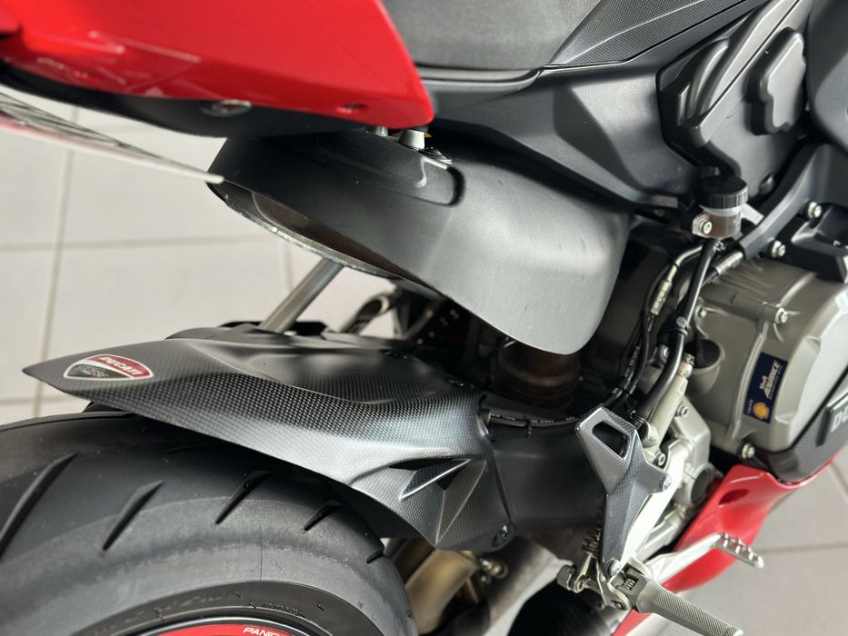 Ducati panigale v2