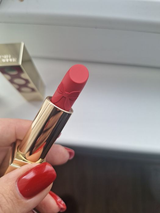 Estee Lauder козметика