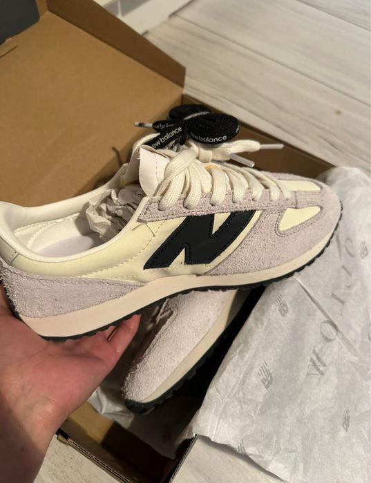 New Balance и Lasagrada