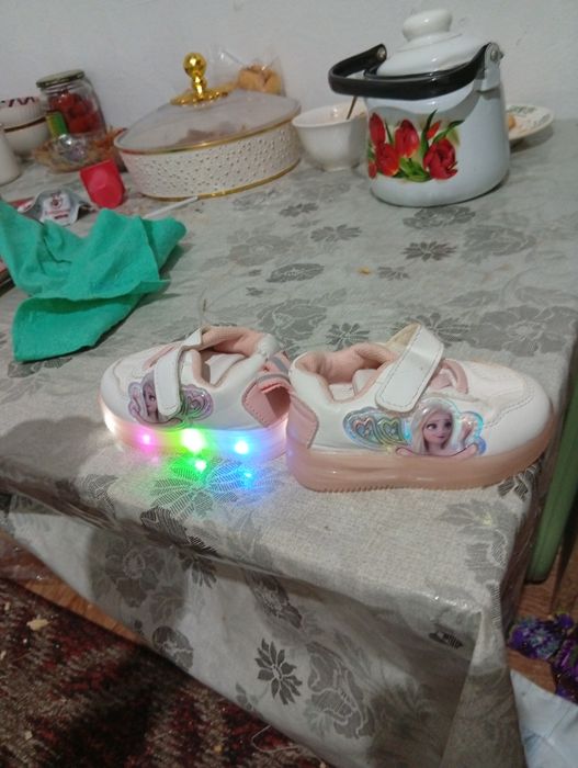 Детский кроссовки для девочек