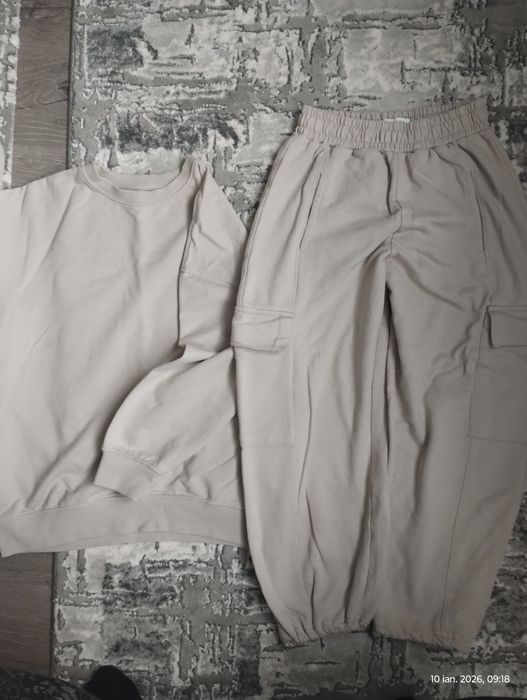 Lot fetita treninguri mar 140