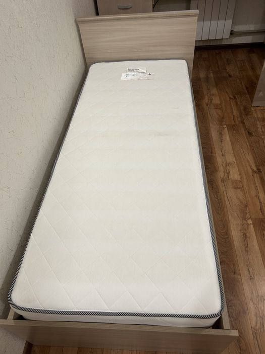 Продам кровать  2шт.