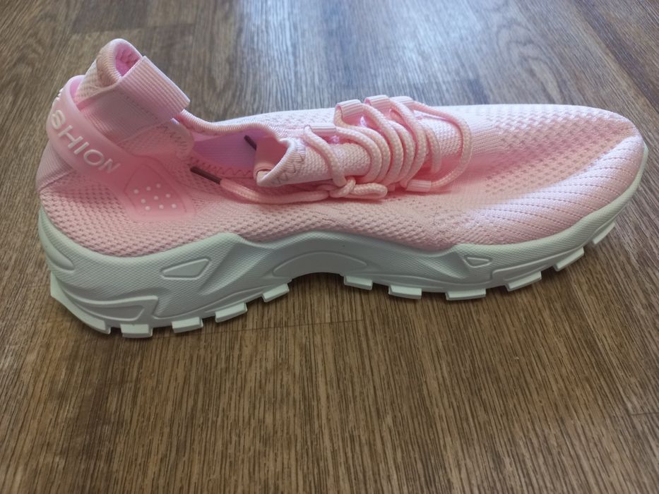 Женские Кроссовки