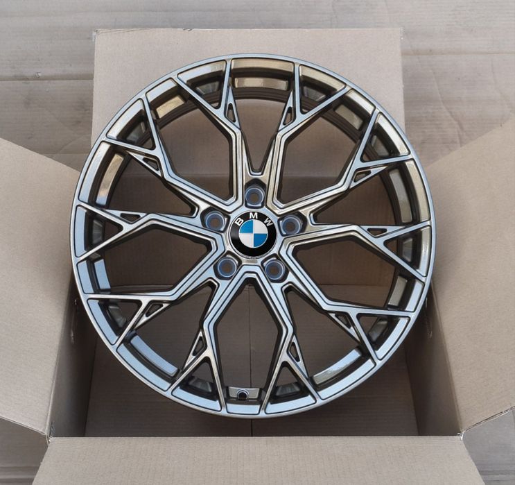 Jante 19 BMW 5 x 120 in 2 latimi
Compatibile BMW F01 F06 F07 F10 F11 F15 F16 F20 F21 F25 F30 F31 F33 F34
Produs Nou cu Factura și Garanție