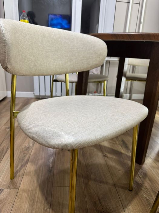 Продам стол стулья