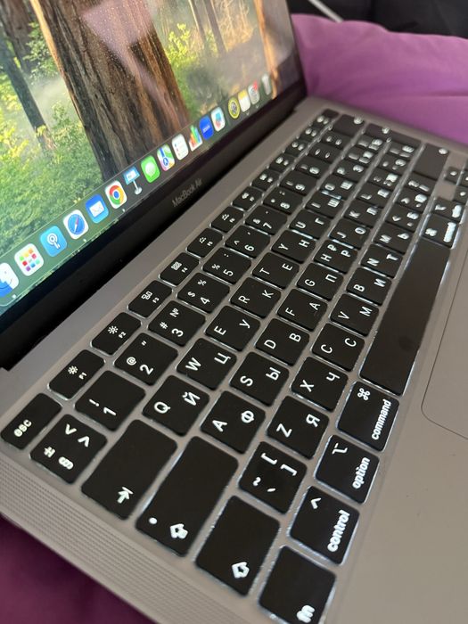 Macbook 13 (256 GB)