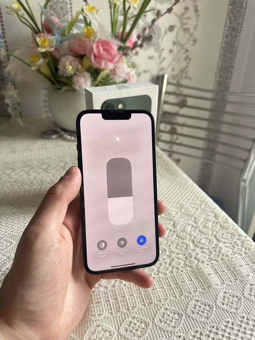 Iphone 13 в отличном состоянии айфон 13