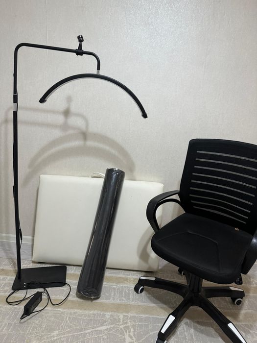 Кушетка стулья   .