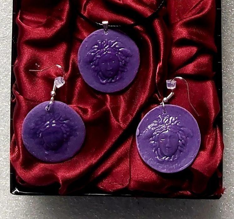 Vând Seturi de bijuterii Unice foarte Rafinate Versace,Dolce Cabana