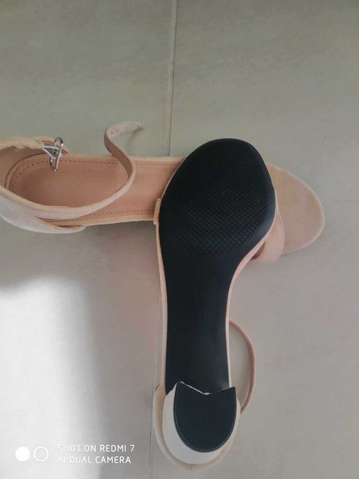 Сандали на ток 41 номер