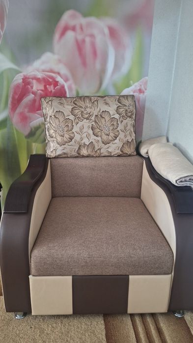 Продам диван и кресло