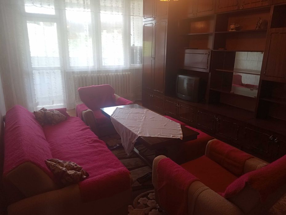 Продава се Двустаен апартамент в Разград, Бели Лом - 73 кв.м за 3 €/кв.м - Снимка #6