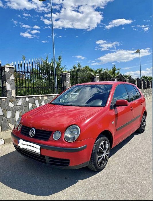 VOLKSWAGEN Polo