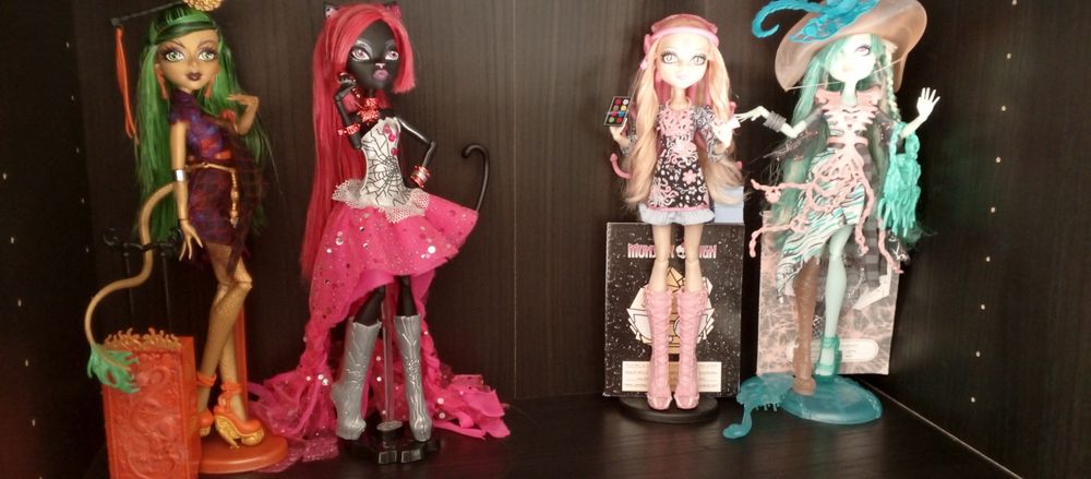 Куклы monster high
