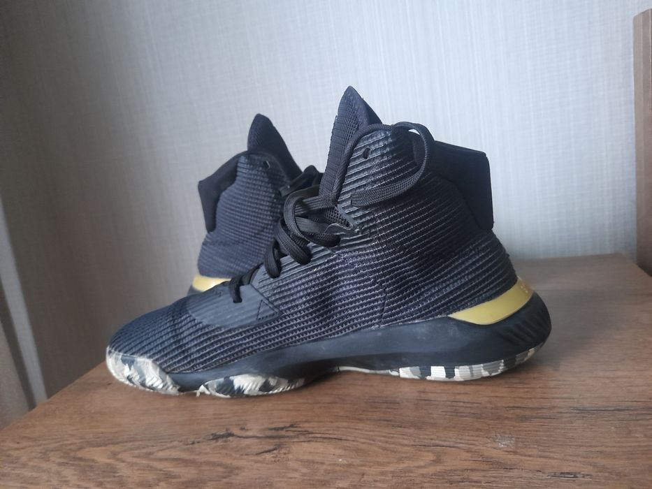 Adidas  кецове 45 номер.