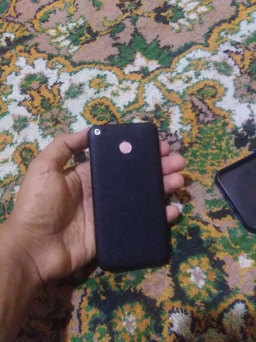 redmi 4x 32gb srochna sotiladi